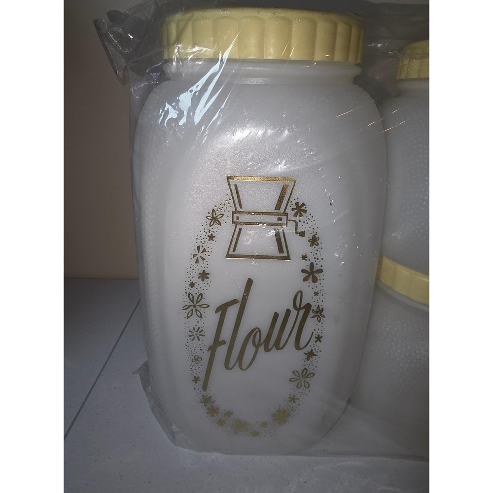 Vtg‎ Bee Plastics Kitchen Canister Set 4pc Flour Sugar Coffee Tea Yellow MCM NEW